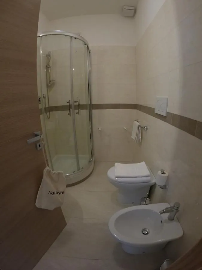 Gasthof Relais Central Turati Rom